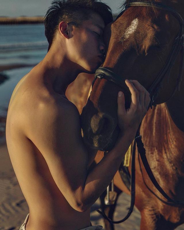 天菜小哥哥,红遍亚洲,会是你心目中的白马王子吗?