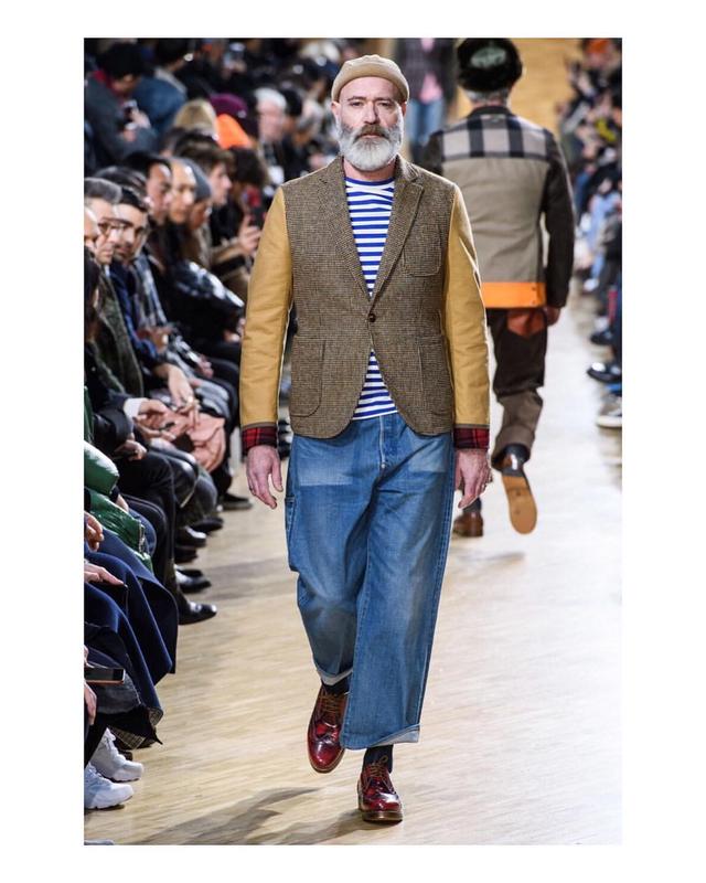 冬天穿腻了小脚裤?试试这3类阔腿裤,这么搭配舒适保暖又很有型