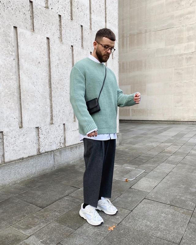 冬天穿腻了小脚裤?试试这3类阔腿裤,这么搭配舒适保暖又很有型