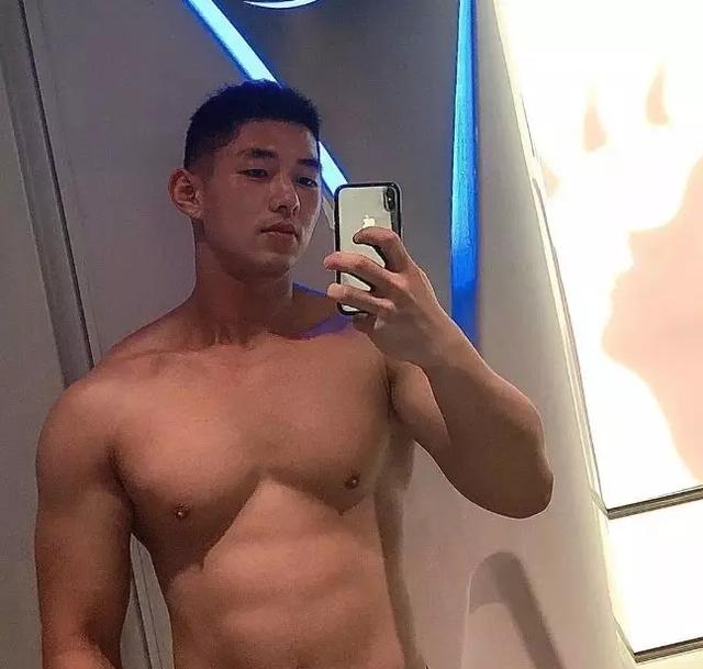 韩国网红男模硬照一览,好想把他扑倒!