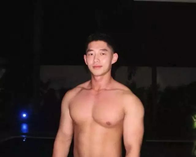 韩国网红男模硬照一览,好想把他扑倒!