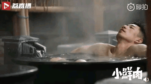 江苏卫视新闻主播,你吃他的颜吗?