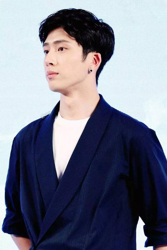 世界最帅百名帅哥,我来告诉你:肖战、十国混血儿米勒、阿兰德隆