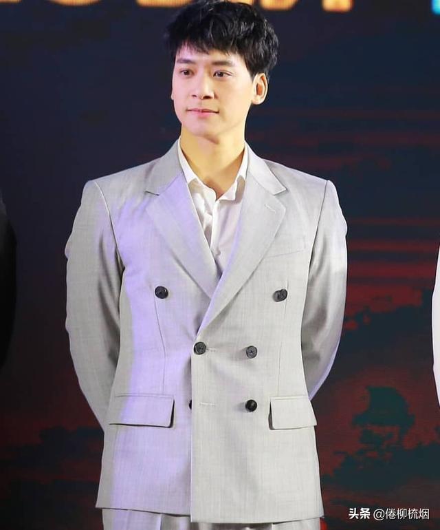 泰星Bie久别回归:我并不是花花公子,眼下我正在享受单身