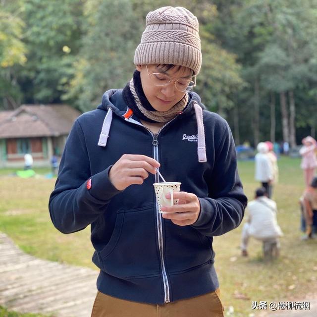 泰星Bie久别回归:我并不是花花公子,眼下我正在享受单身