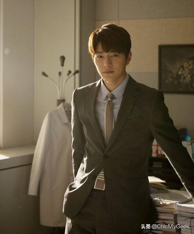 韩剧西装男神Top10!朴叙俊、宋承宪、苏志燮,荷尔蒙爆棚