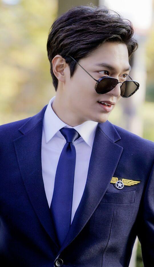 韩国明星李敏镐的西装穿搭大合集,花一样的男子,帅气十足