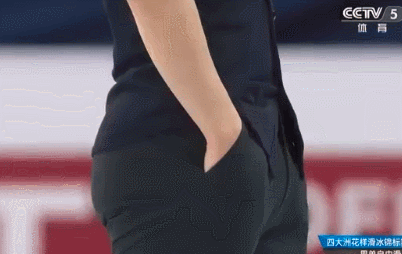 别人服装华丽他穿黑白衬衣,闫涵自由滑火了,清爽的中国男人真帅