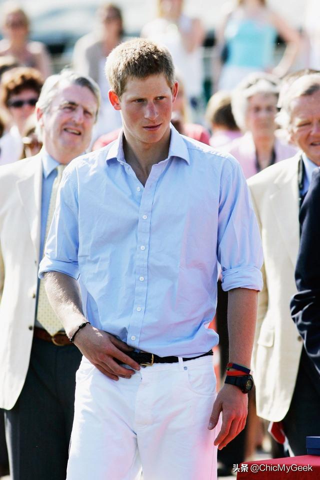 年轻的威廉和哈里王子帅炸!撞脸罗伯特·帕丁森和贾斯汀·比伯