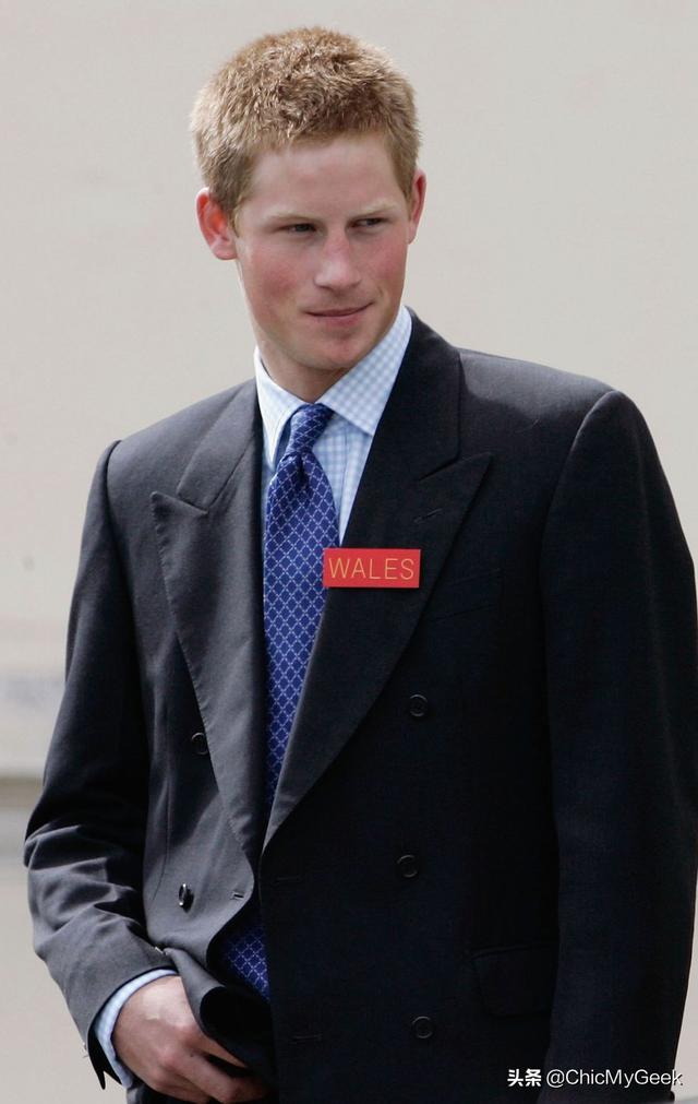 年轻的威廉和哈里王子帅炸!撞脸罗伯特·帕丁森和贾斯汀·比伯