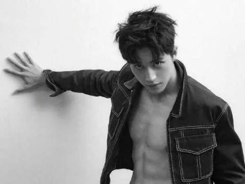 盘点娱乐圈中八位男神,高颜值还不算,肌肉块迷倒你