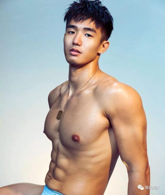 格斗小哥新写真来一波,他的视频教学也值得收藏