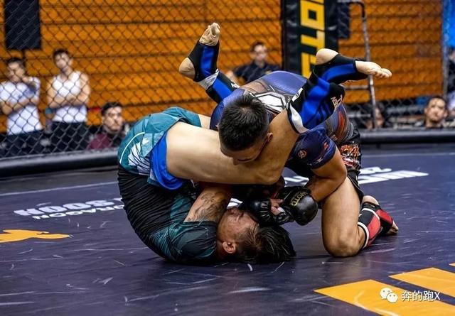 格斗小哥新写真来一波,他的视频教学也值得收藏