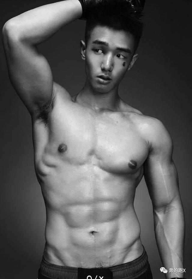 格斗小哥新写真来一波,他的视频教学也值得收藏