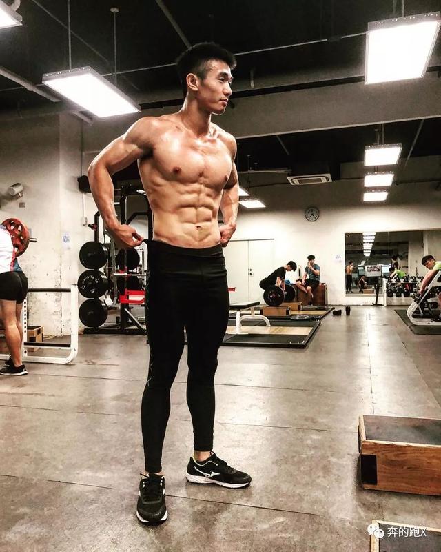 格斗小哥新写真来一波,他的视频教学也值得收藏