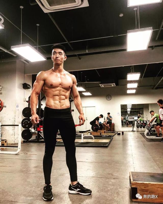 格斗小哥新写真来一波,他的视频教学也值得收藏