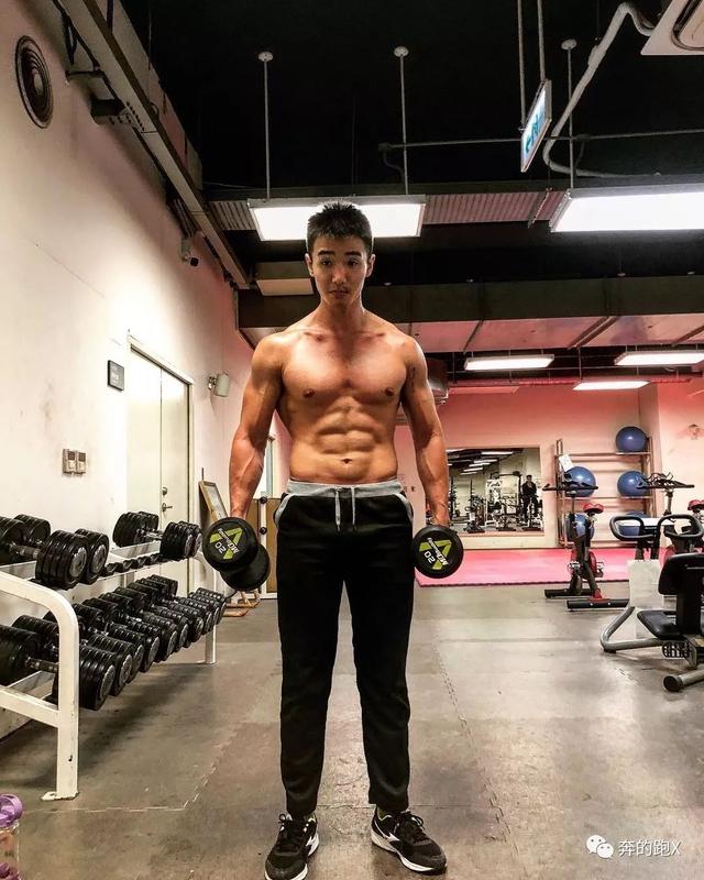 格斗小哥新写真来一波,他的视频教学也值得收藏