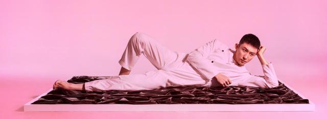 黄景瑜中秋节晒体重一百八,一身肌肉,结实匀称男人味十足