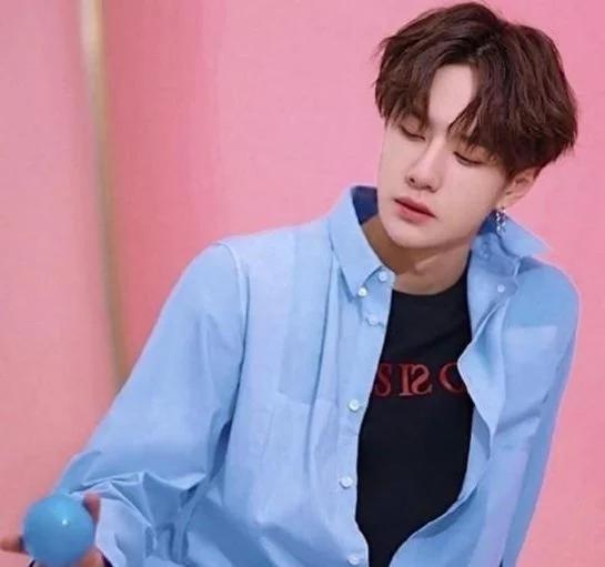 男星穿衬衫,谁最帅?你说了算