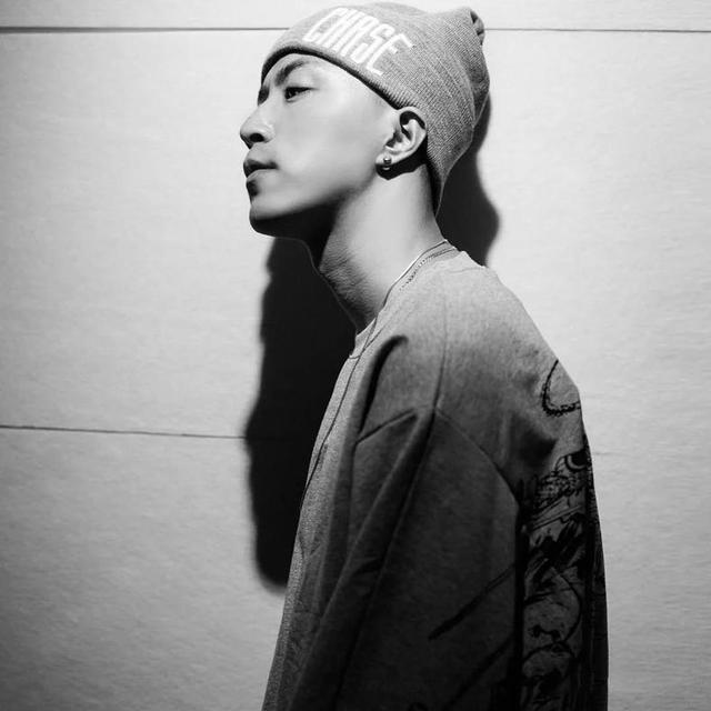 戴腻了鸭舌帽,那就来试试冷帽吧