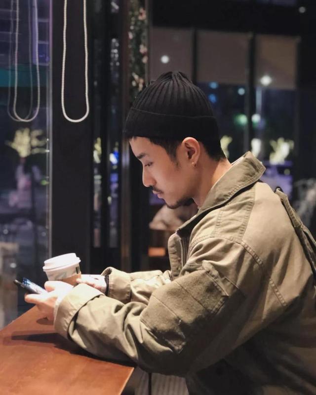 戴腻了鸭舌帽,那就来试试冷帽吧