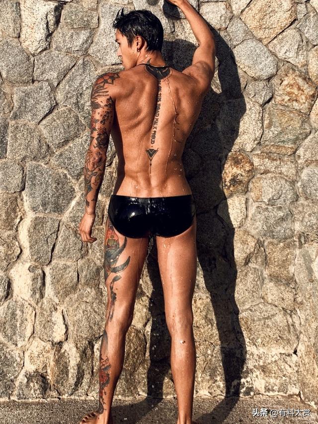 型男大赏II 带你潜入海底的肌肉帅人鱼愿意了解一下吗?