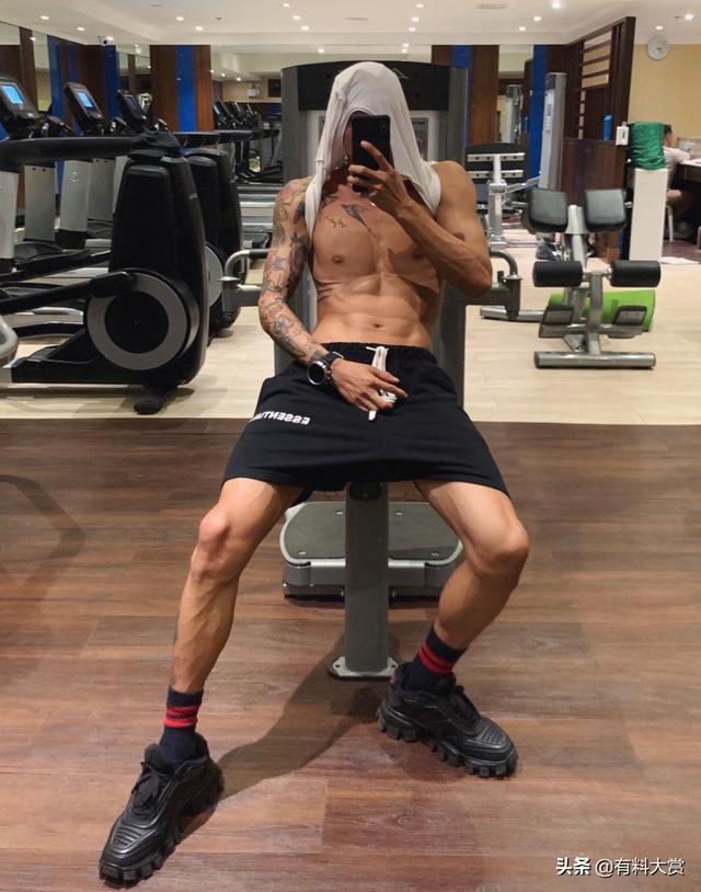 型男大赏II 带你潜入海底的肌肉帅人鱼愿意了解一下吗?