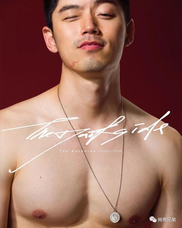 身材好到爆炸的直男帅哥,荷尔蒙在飘散