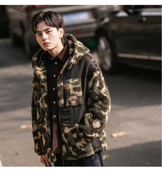 复古与街头结合，这样穿甩别人一条街