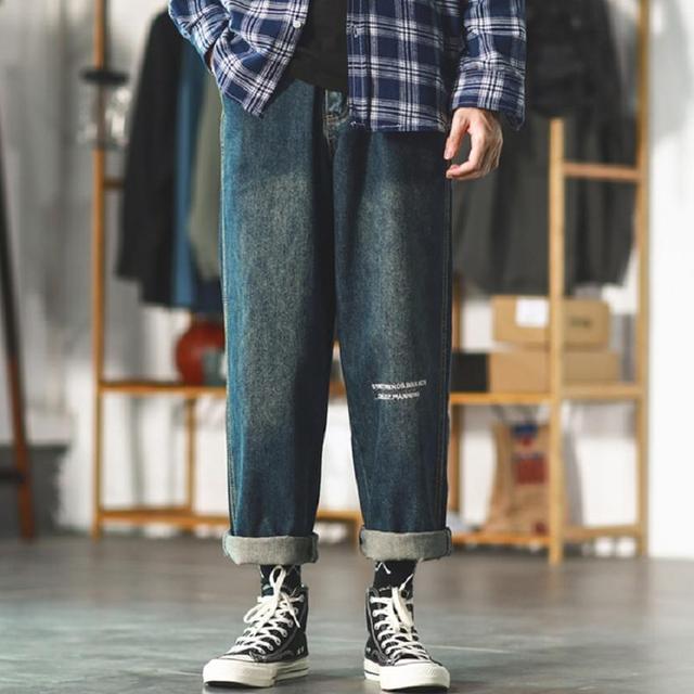 男生想要轻松出街,一款百搭的裤子很重要