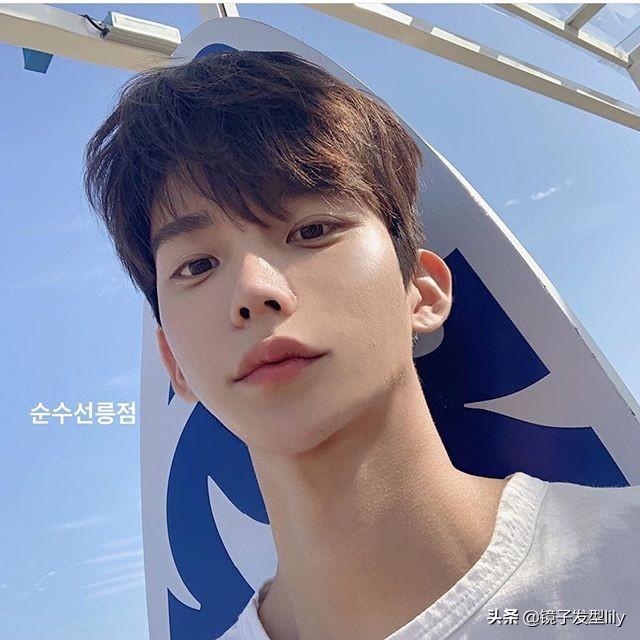 最受年轻男士欢迎的发型,烫个就是不一样,帅气更有型