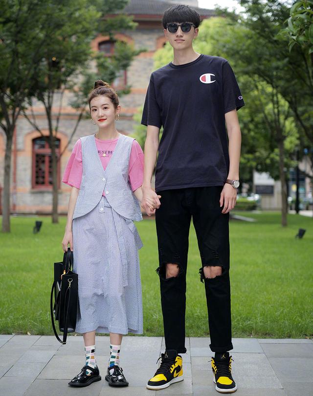 不会穿的男生,学街头潮男这样穿,从邋遢男变暖男