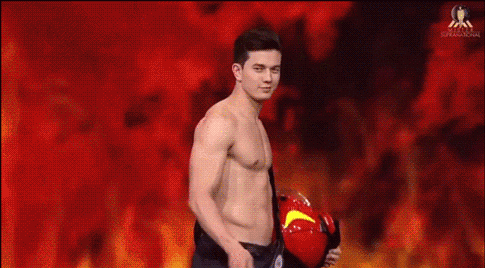 巴西肌肉小哥走红网络,完美身材让网友大呼:酸了!