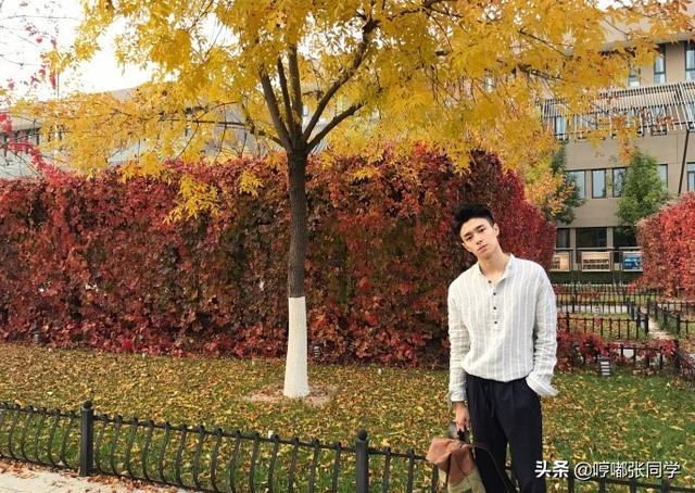 中央戏曲学院大二男生,青春年少的小哥哥,总能给人留下深刻印象