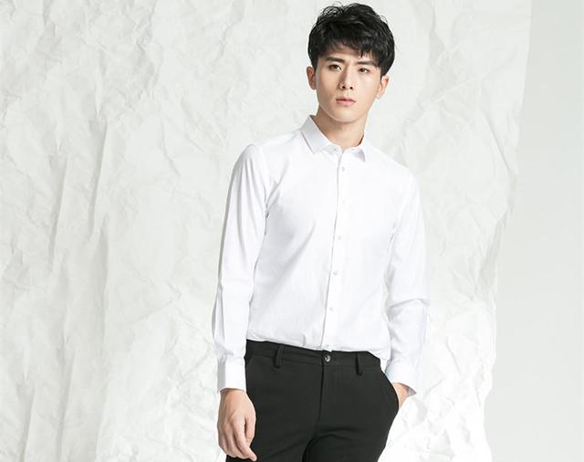 穿对衬衫的男人有多诱惑?经典款给你答案