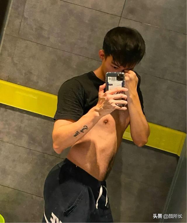 前凸后翘的帅一在线卖萌,这次是真的老公来了!