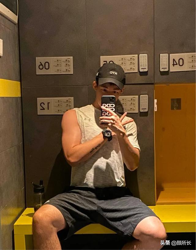 前凸后翘的帅一在线卖萌,这次是真的老公来了!