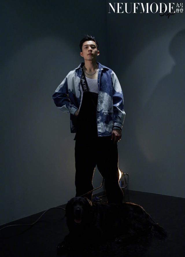 韩东君时尚大片,造型帅气十足,满满的硬汉风调!这身材很强悍