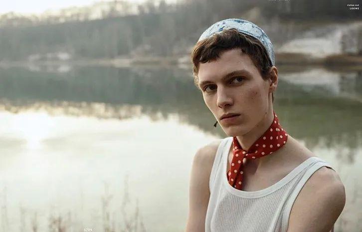 本季度最火男模是他,19岁的比利时小将,宛如油画中的男孩