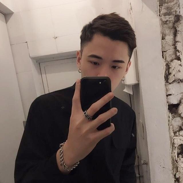 男生剪腻了“短盖头”发型,不妨试试这4款造型,清爽时尚显帅气