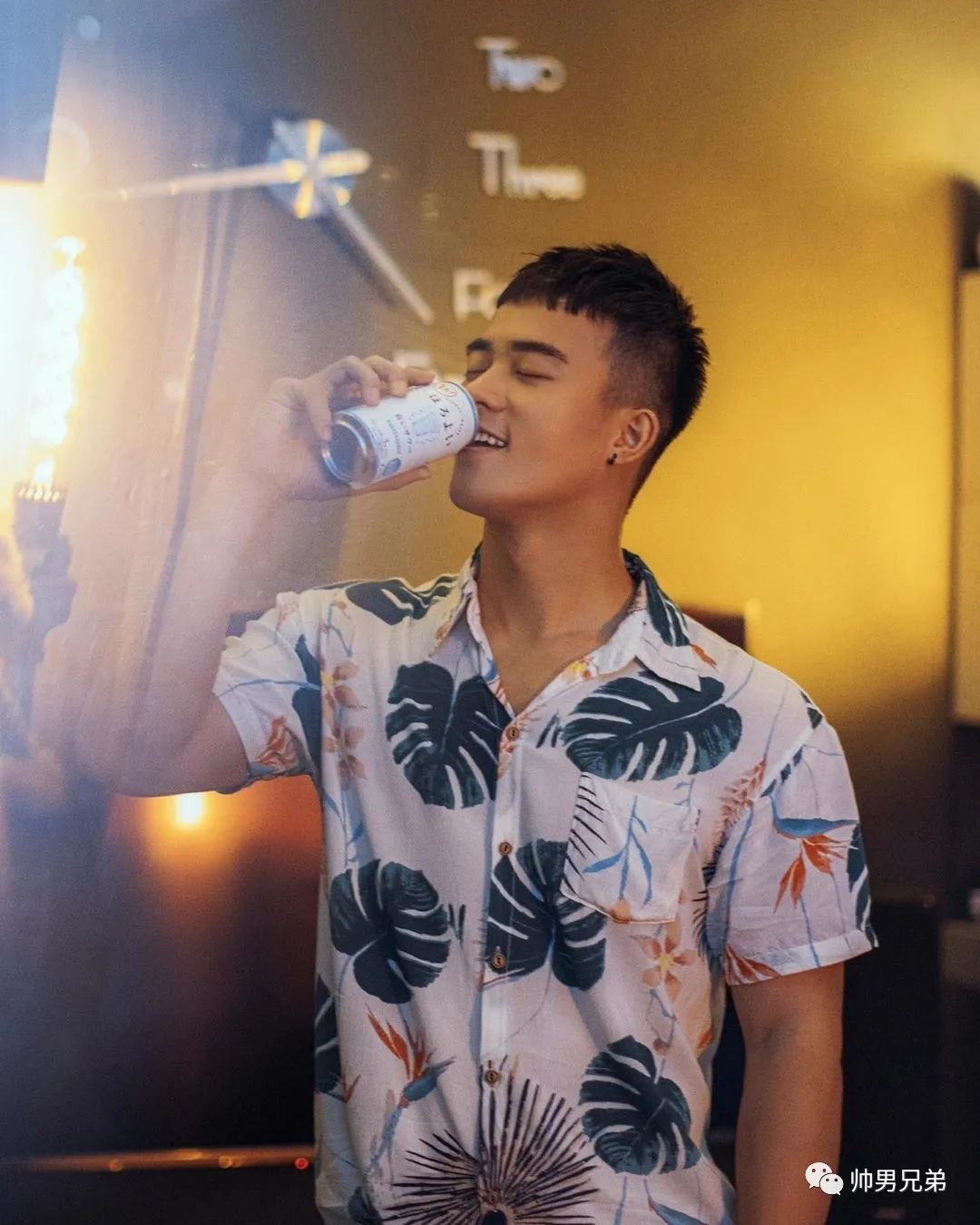 硬朗痞帅大帅哥,狼狗腹肌太性感