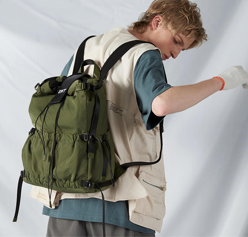 如何挑选一款适合的男士包包？看完你就懂