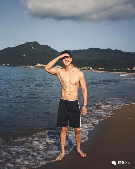 28岁台湾模特,浓眉大眼五官立体,肌肉身材具有视觉冲击