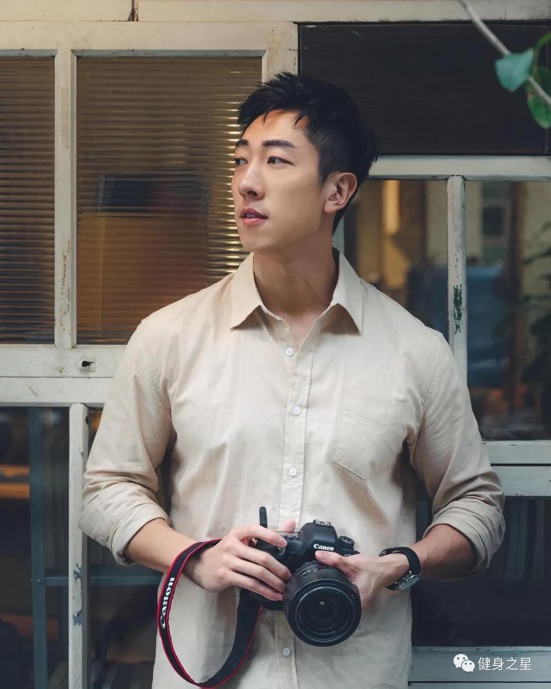 28岁台湾模特,浓眉大眼五官立体,肌肉身材具有视觉冲击