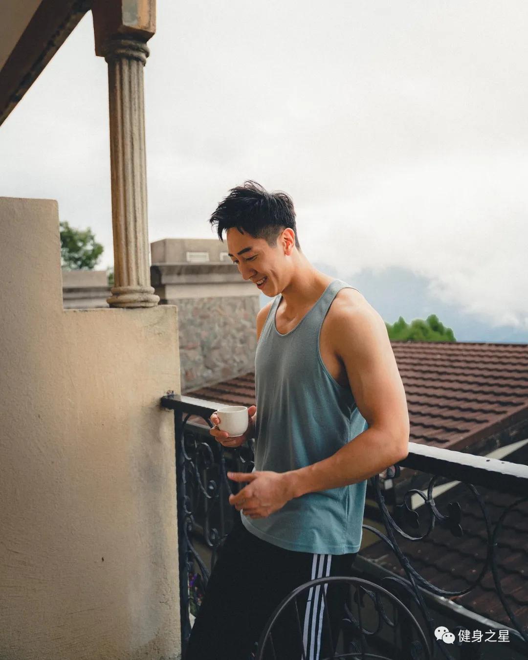 28岁台湾模特,浓眉大眼五官立体,肌肉身材具有视觉冲击