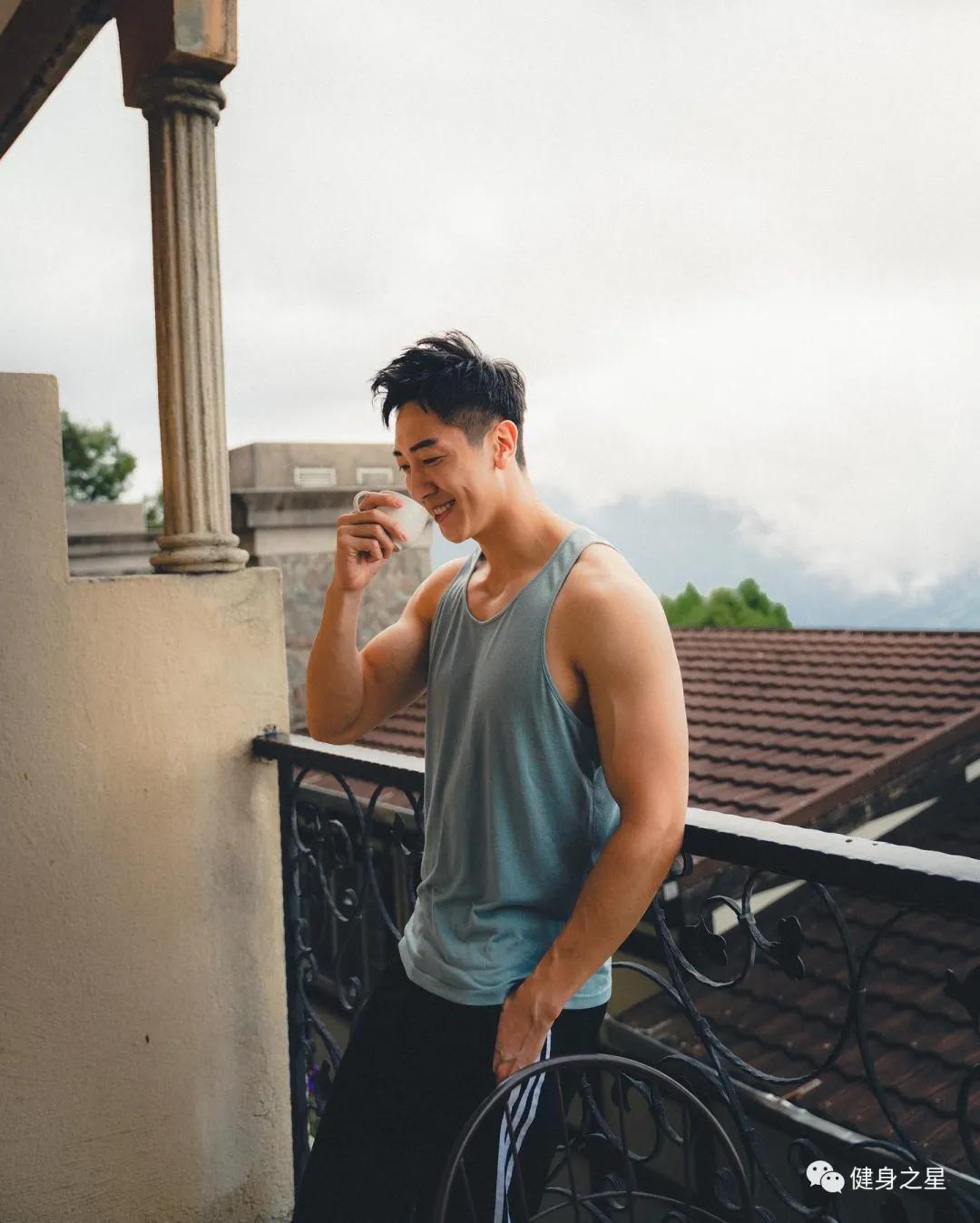 28岁台湾模特,浓眉大眼五官立体,肌肉身材具有视觉冲击