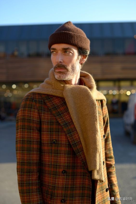 1米7以下男士穿搭技巧:10种方法,让你“增高”至少10公分