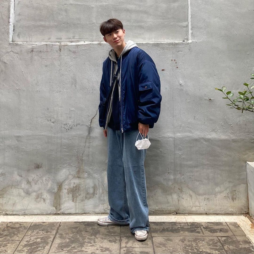 男生穿“卫衣+外套”真的帅气,6套不同潮流搭配,塑造多样气质