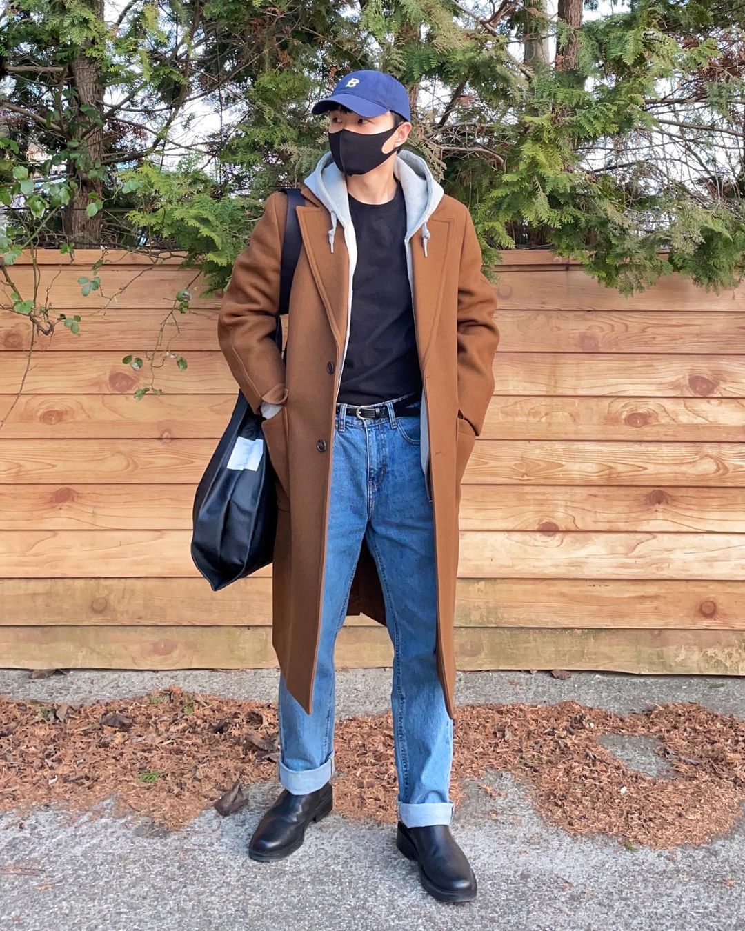 男生穿“卫衣+外套”真的帅气,6套不同潮流搭配,塑造多样气质