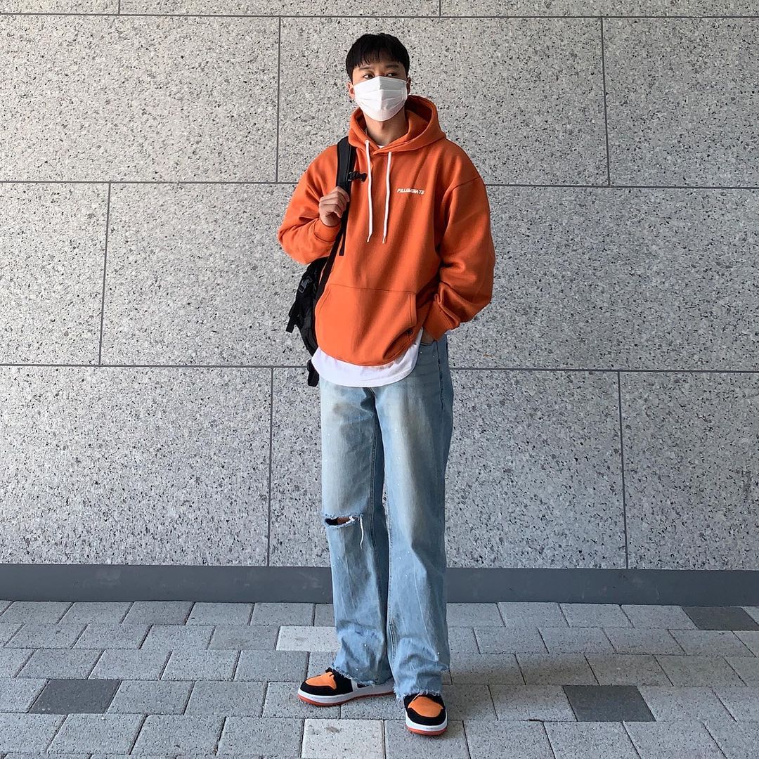 男生冬天穿“卫衣”才时髦！6套日常帅气搭配，轻松变身潮流达人